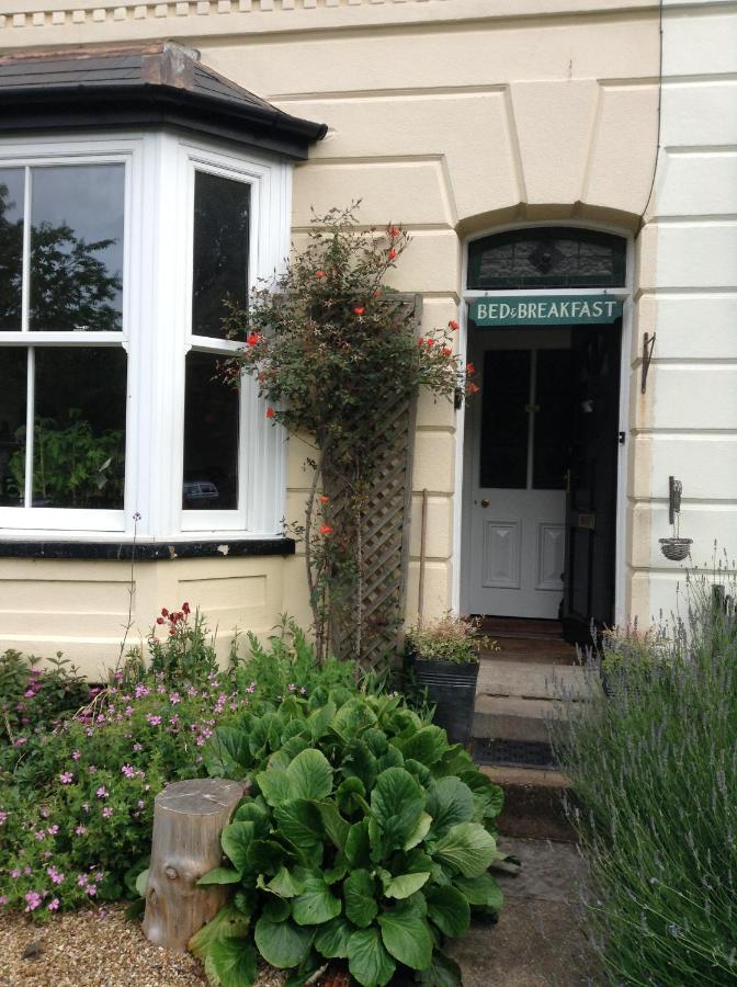Hyacinth Bed & Breakfast Wellington  Exterior photo